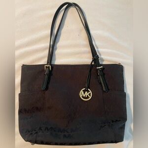 Mint Cond Michael Kors Mk Monogram East/West Jet Set Shoulder Bag W DUST BAG!